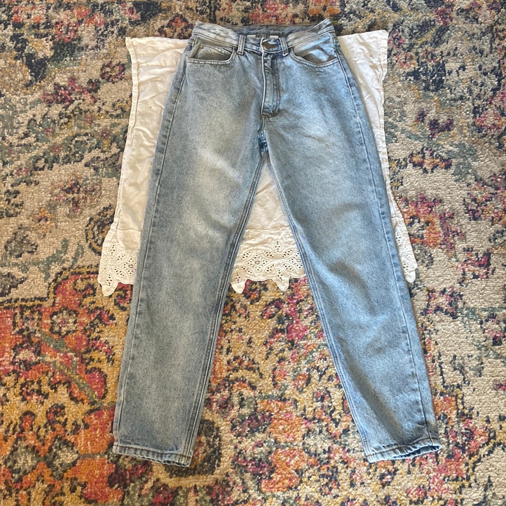 Brandy Melville jeans, light color denim, worn, good condition